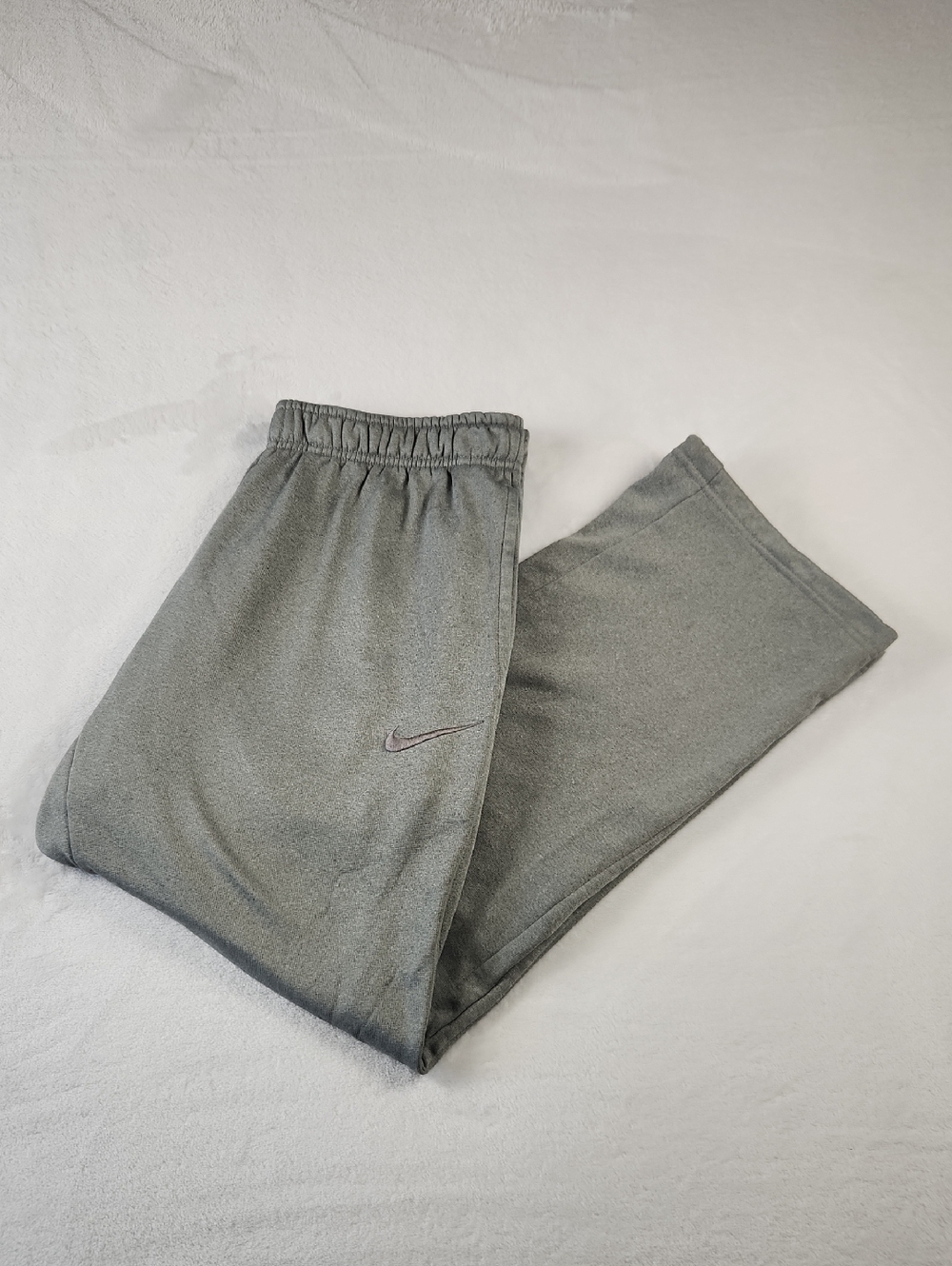 Nike Therma-Fit Gray Sweatpants Men's Large